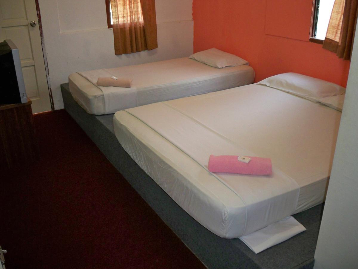 De Chempedak Guesthouse 6 & 7 Kampong Baru Bagian luar foto