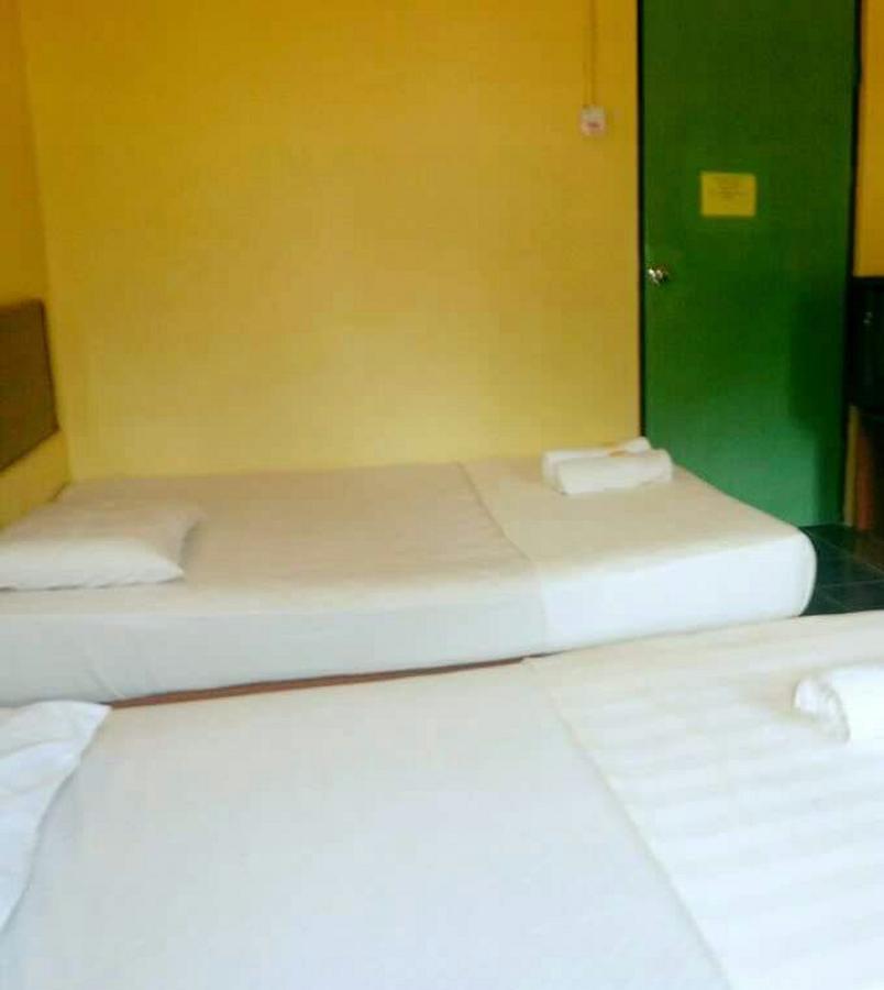 De Chempedak Guesthouse 6 & 7 Kampong Baru Bagian luar foto